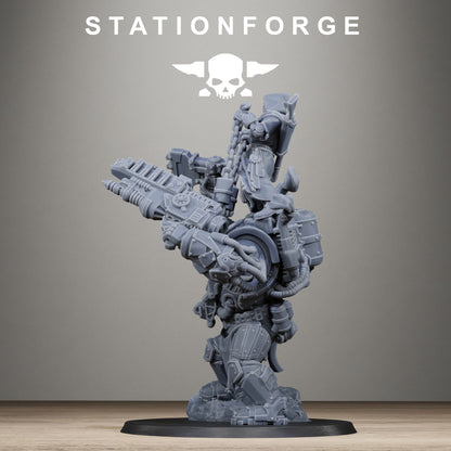 Scavenger Beast Controllers - 3 Figurines - Station Forge
