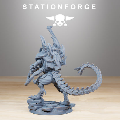 Xenarid Nyxar - Station Forge