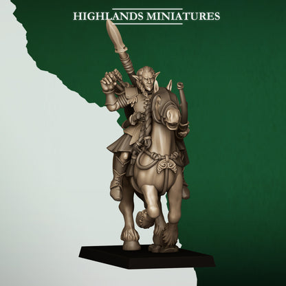 MOUNTED FERAL ARCHERS - Figurine Highlands Miniatures